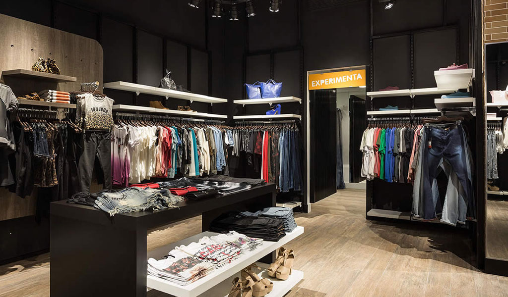 Projeto Youcom – Redução de Custos e Risco Mantendo a Identidade 1-B